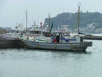鎌倉市・腰越漁港の漁船