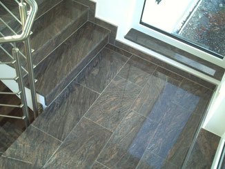 Granit Innentreppe gerade 