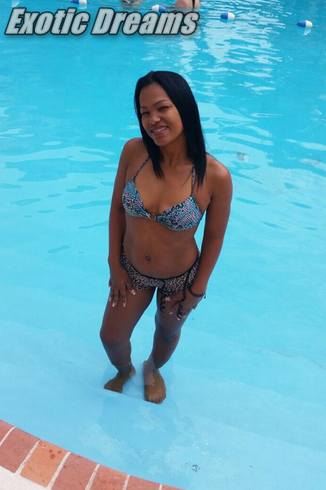 Sex im Pool beim Singleurlaub in der Karibik. Die Schönheiten der Dominikanischen Republik laden dich zum besten Sexurlaub in der Karibik ein.