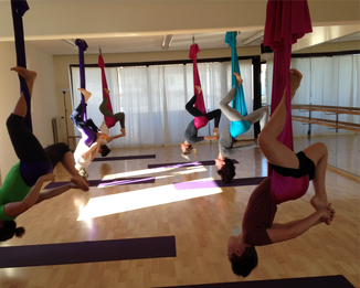 Aerial Yoga Kurs mit Insa Werner