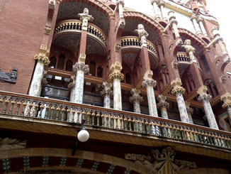 дворец каталонской музыки, palau de la musica catalana, гид в барселоне, экскурсии в барселоне