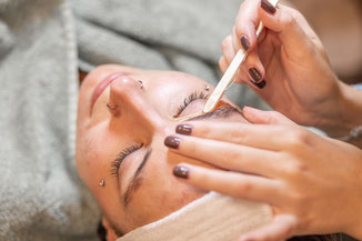 La belle Kosmetikstudio Haarentfernung Gesicht Wax Waxing Wachs