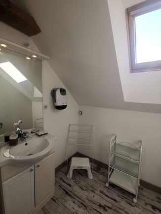 location gîte Bretagne - cabinet de toilette indépendant