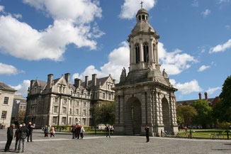 Trinity College von außen in Dublin ©My own Travel