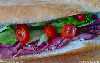 Zarahzetas Lebenskunst mit Pastrami Baguette