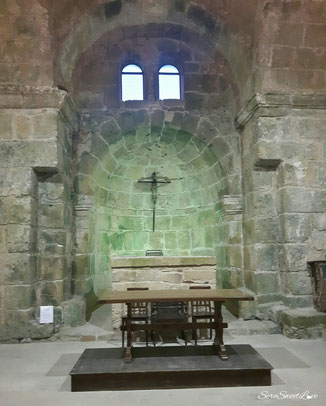 L'altare della chiesa