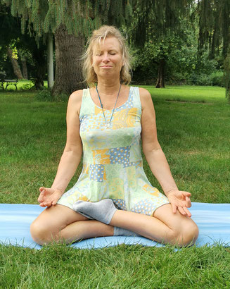 Welche Höhe sollte mein Meditationskissen, Yogakissen haben