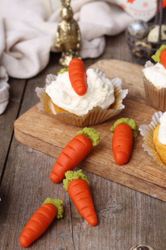 Marzipankarotten und Karottenmuffins