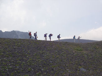 二重山稜からメンバーを写す。ルンルン気分。