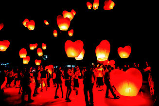 平渓天燈祭イメージ　提供：台湾観光局／台湾観光協会