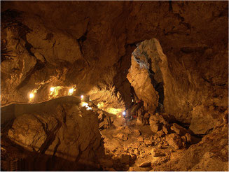 Teufelsschlund-Höhle, Djavolskoto gurlo - Höhle in Bulgarien
