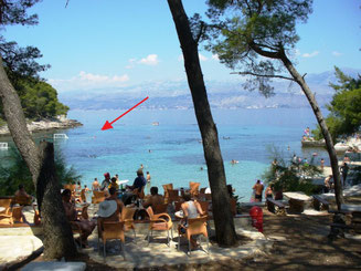 Prvja-Strand_Postira_Brac