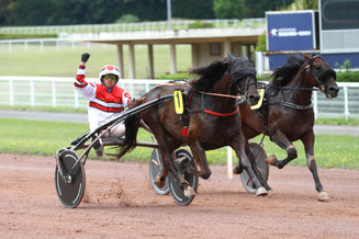 Easy Company siegreich in Enghien (Foto APRH)