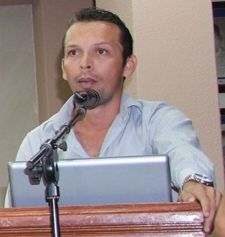 El director del departamento municipal de deportes, Johnny de León. Manta, Ecuador.