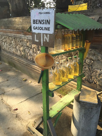 Bild: Tankstelle in Sanur