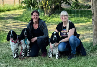 drei Generationen von links: Enkelin Rutan, Mama Bubbla und Oma Hermine