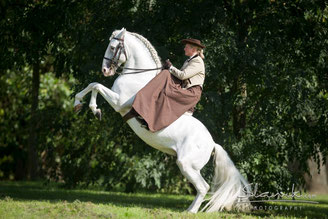 Reiten im Damensattel