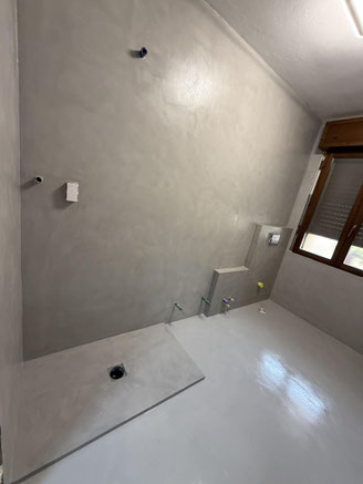 Bagno piatto doccia e muretto sanitari