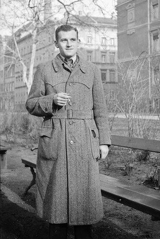 Karl Heinz Mai, fest auf beiden Beinen