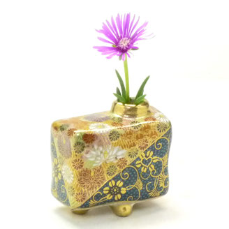 九谷焼 青粒 金彩 唐草文 花瓶 花器 九谷焼 青粒唐草紋 花瓶 花器 壺 高さ22cm 九谷 陶和 青粒