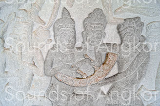 Nine-gong chime. Angkor Wat, north gallery. Krishna's victory over the Asura Bāna. 16th c.