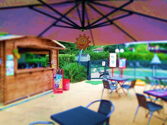 Piscine Camping Gers - Terrasse Lagon