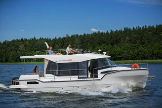 Hausboot SUNCAMER 30| 4+2 Kojen, 1 Schlafkabinen| ohne Führerschein