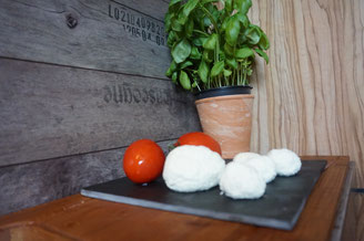 selbstgemachte Mozzarella aus nur 3 Zutaten in Olivenoel