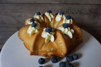einfache Milchmaedchen Torte mit Vanille-Frosting