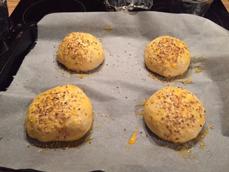 einfache franzoesische Butter Brioche Grundrezept