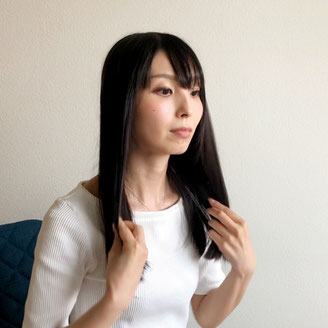 ヘアアレンジ 髪を整える