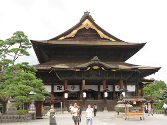Zenko-ji Main Hall