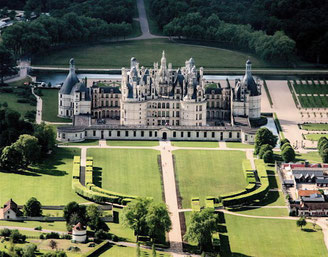 Le CHÂTEAU de CHAMBORD - Dictée - Cm1 vue générale