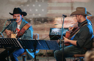 Red River Band Bayreuth, Country Rock Bayreuth, Country Oberfranken, Dario Dorsch Country, Country Music Dario Dorsch Bayreuth, Schnitt: Peter Dorsch Bayreuth, Red River Band Bayreuth - Rote Main Band Bayreuth, Country DORSCH Bayreuth