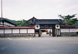 最上川芭蕉ライン下り船乗場