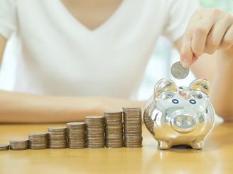 CheckEinfach | Stromvergleich mit bis zu 340 € Ersparnis