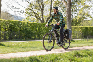 Spezielles Trekking e-Bike Zubehör in den e-motion e-Bike Shops finden