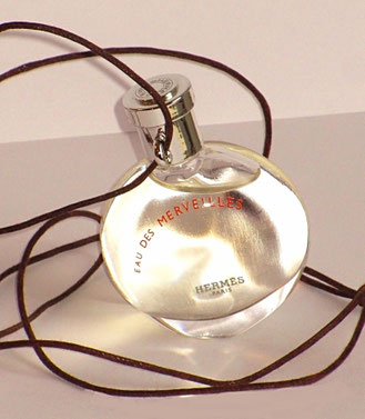 2004 - EAU DES MERVEILLES : MINIATUE SEULE AVEC SON CORDON