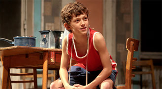 Tom Holland (Billy) en 2008