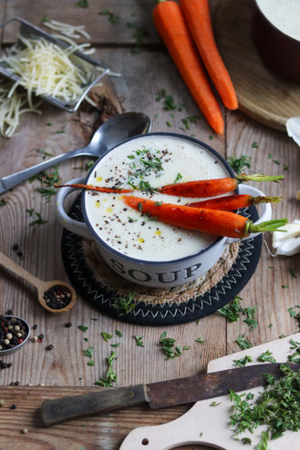 Käsesuppe mit Karotten