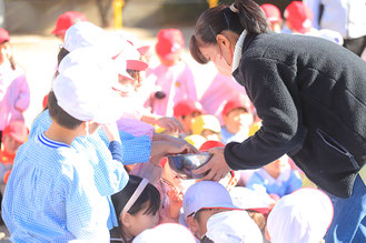 幼保連携型認定こども園 大浜幼稚園 千葉県 船橋市 薬円台 年間の主な行事について 冬 おもちつき