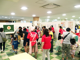 子どもから高齢者まで、幅広い層の市民が、「望ましい食習慣」に触れる機会となっ
