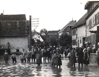 Ein neu ins Archiv gekommenes Bild zeigt das Hochwasser in Flehingen vom 04.08.1931