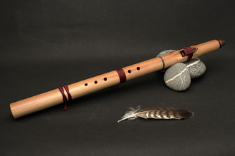 Flöte aus Red-Wood-Cedar, Ton E, Stein Lapislazuli