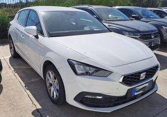 Seat Leon in occasione a Brescia uscito dal casello autostradale di Rovato a 15 min. da Bergamo