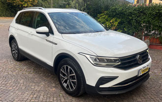 Vendita auto VW Tiguan in occasione a Brescia uscita dal casello autostradale di Rovato a 15 min. da Bergamo 