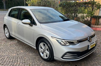 Volkswagen Golf in occasione a Brescia uscito dal casello autostradale di Rovato a 15 min. da Bergamo