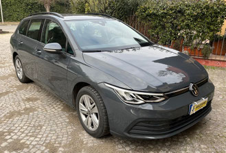 Volkswagen Golf in occasione a Brescia uscito dal casello autostradale di Rovato a 15 min. da Bergamo