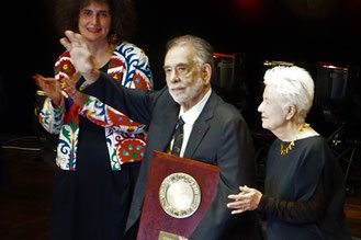 Festival Lumière à Lyon avec Martin Sorsese en invité d'Honneur , ici avec Salma Hayek, qui lui a remis le Prix Lumière © Anik COUBLE