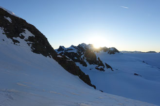Gross Schärhorn, Skitour, Klausenpass, Chammlialp, Griessgletscher, Chammlilücke, Nordflanke, Clariden, Sonnenaufgang